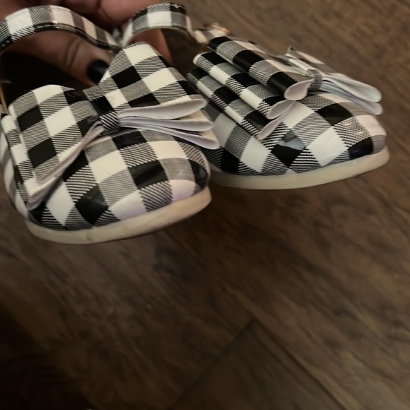 Black and white plaid bow shoes - Picture 5 of 6